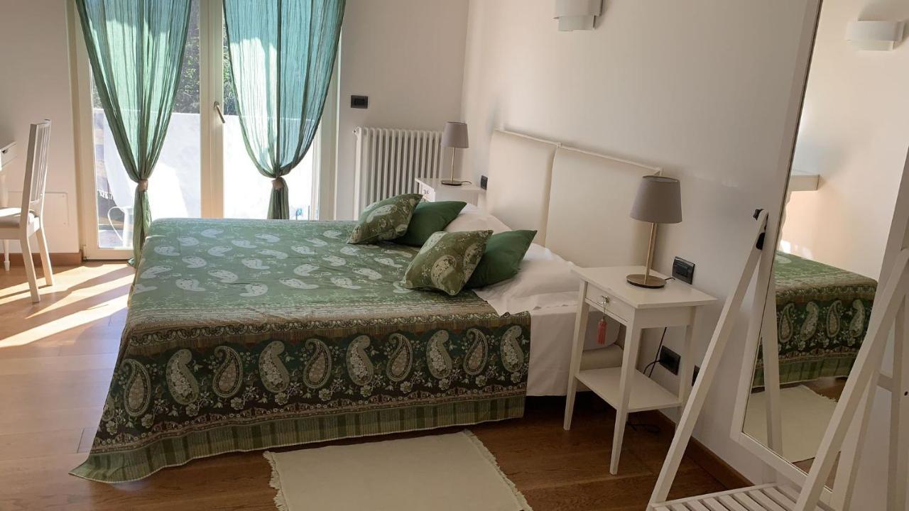 The Comfortable House With Big Pool In The Center Of เมอร์กอซโซ ภายนอก รูปภาพ