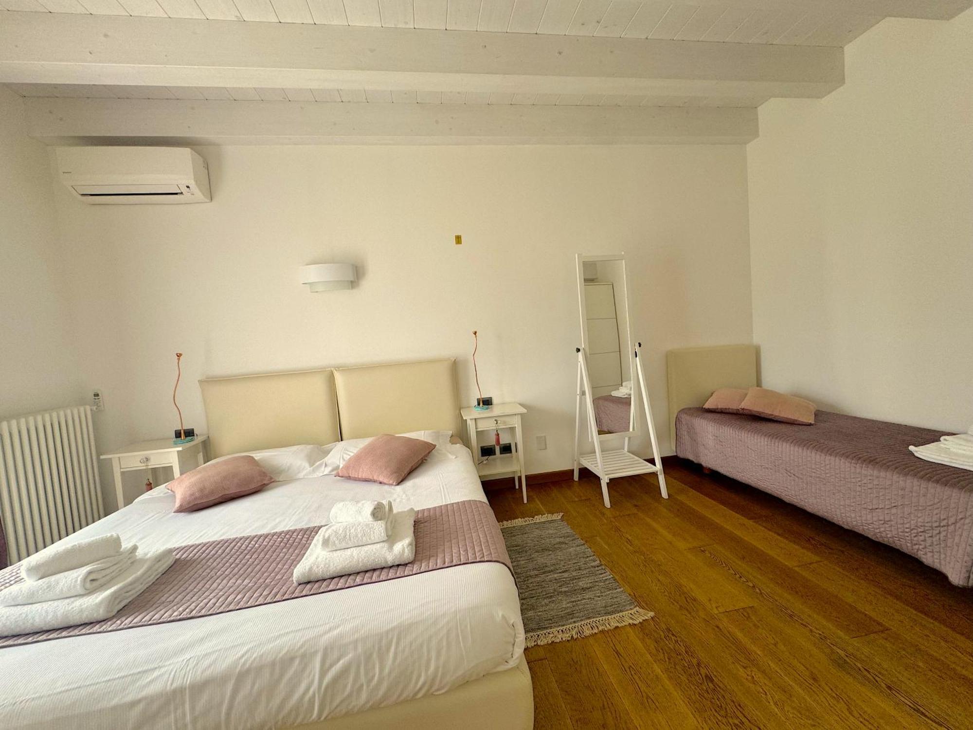 The Comfortable House With Big Pool In The Center Of เมอร์กอซโซ ภายนอก รูปภาพ